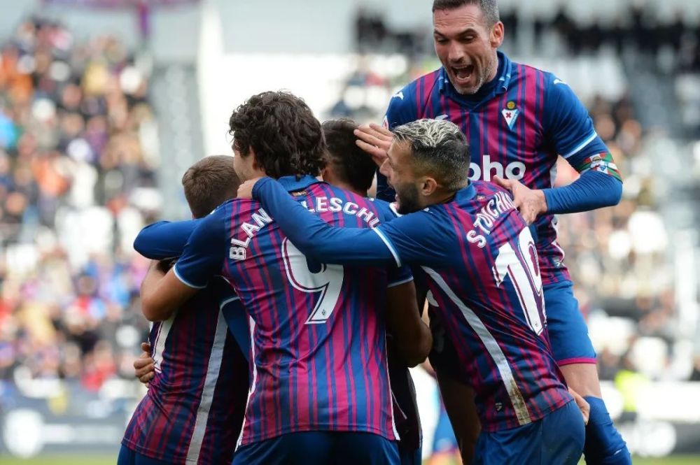 员中普遍存 员中普遍存